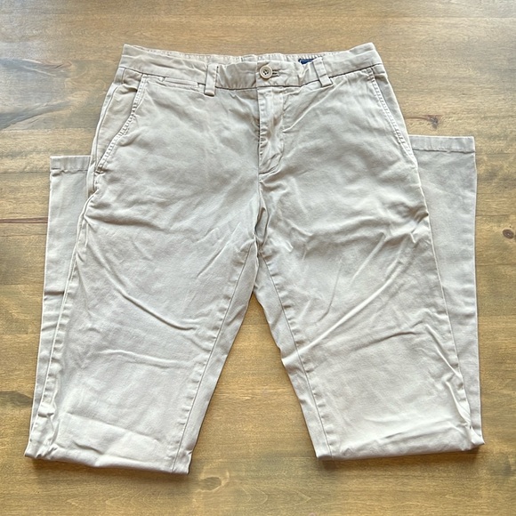 Vineyard Vines Khakis - Picture 1 of 3